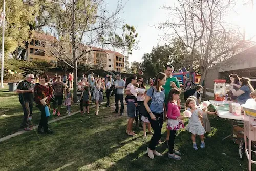 Crowd of people ouside lawn